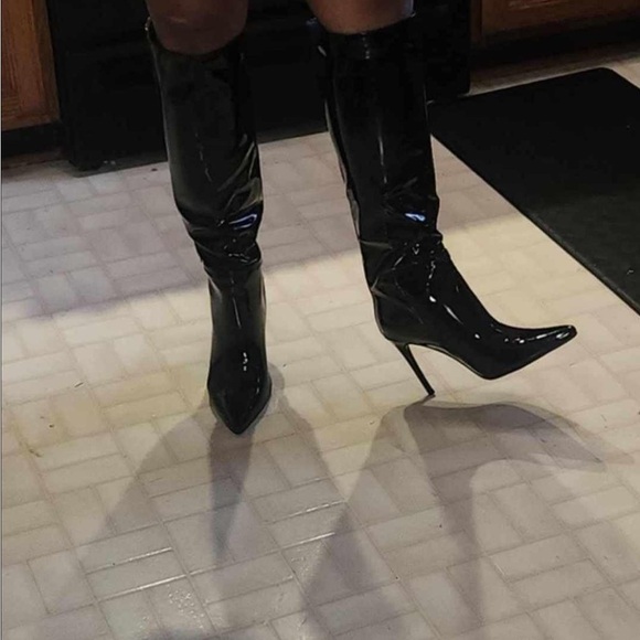 Patent Stilettos boots 4.3 in heel approx 16 tall, gold buckle, designer… - Picture 7 of 8